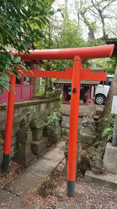 本郷氷川神社の末社・摂社