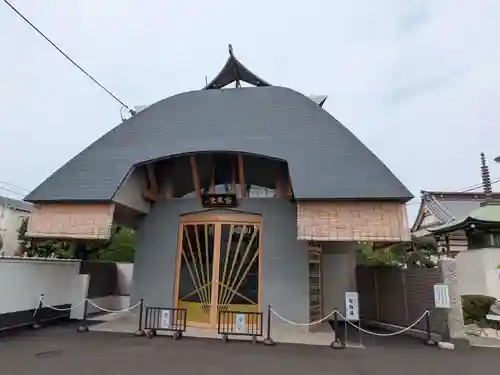 西蓮寺(東京都)