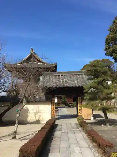 瑞泉寺の山門