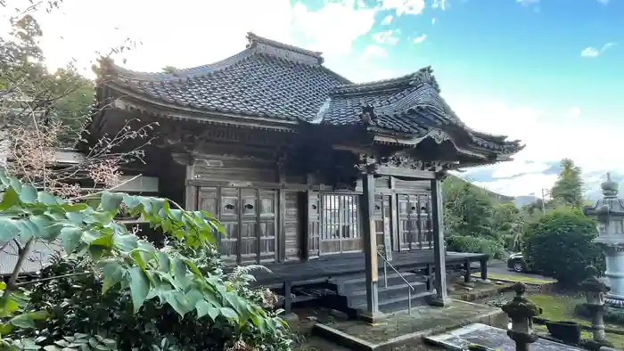 大日山　井岡寺の本殿