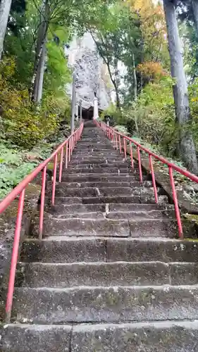 中之嶽神社の建物その他