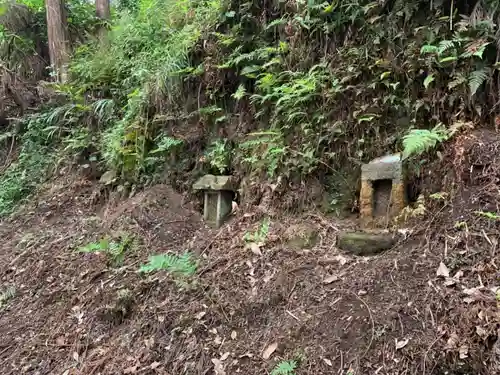 日高神社の末社