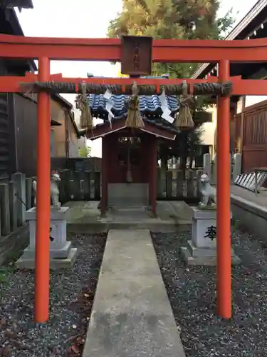  湊八幡神社の末社