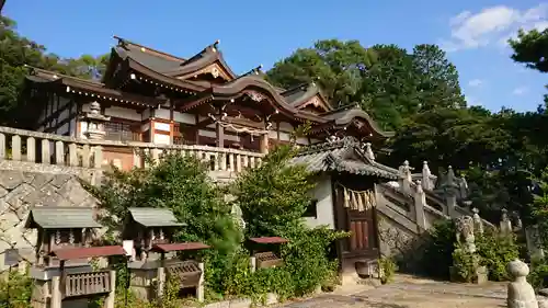 鶴崎神社の本殿・本堂