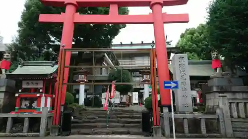 京濱伏見稲荷神社の鳥居