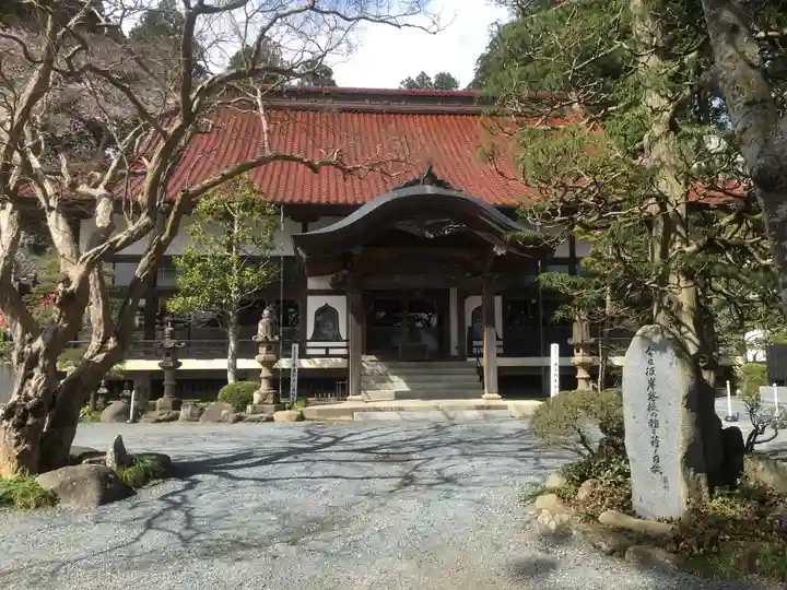 観音寺の本殿・本堂