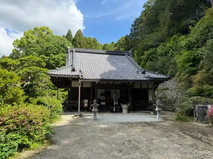船宿寺の{uncategorized: "未分類", other: "その他", undefined: "問題あり", building: "その他建物", grave: "お墓", sacred_gate: "鳥居", guardian: "狛犬", statue: "像", buddha: "仏像", history: "歴史", nature: "自然", garden: "庭園", animal: "動物", pagoda: "塔", temizu: "手水舎", mountain_gate: "山門・神門", sanctuary: "本殿・本堂", subordinate: "末社・摂社", art: "芸術", scenery: "景色", jizo: "地蔵", ema: "絵馬", goshuin: "御朱印", omikuji: "おみくじ", items: "授与品その他", amulet: "お守り", goshuincho: "御朱印帳", eats: "食事", festival: "お祭り", votive_dance: "神楽", shichigosan: "七五三参", wedding: "結婚式", experience: "体験その他", initially: "初詣", around: "周辺", anti_infection: "感染症対策"}