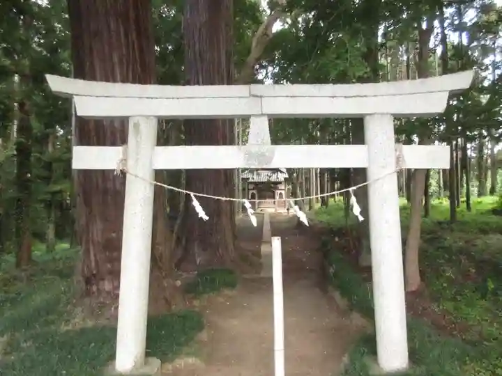 八幡神社の鳥居