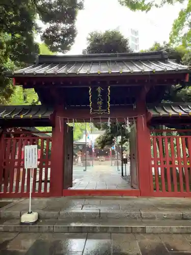 金王八幡宮の山門・神門