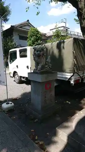 導きの社 熊野町熊野神社(くまくま神社)の狛犬