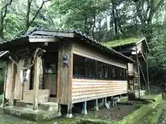 生達神社の本殿