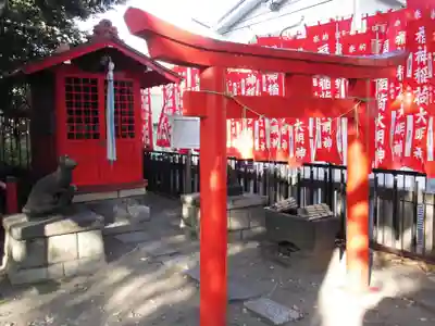 吾嬬神社の末社・摂社