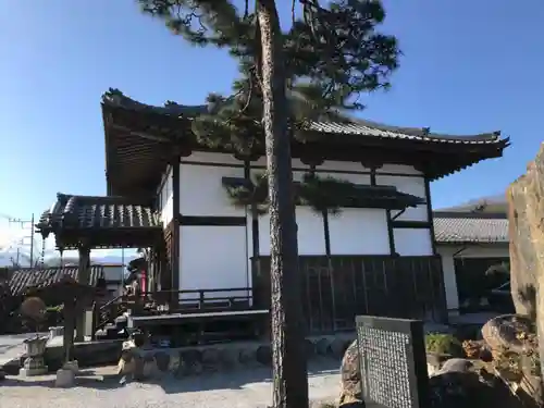 観音寺の本殿