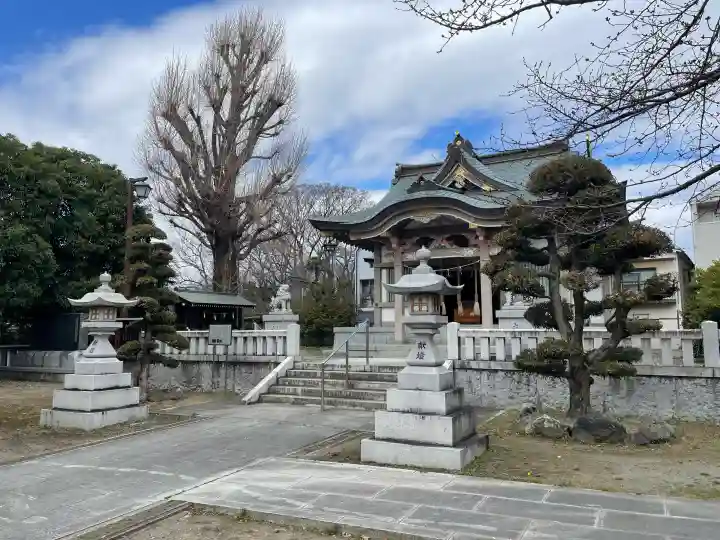 氷川神社の{uncategorized: "未分類", other: "その他", undefined: "問題あり", building: "その他建物", grave: "お墓", sacred_gate: "鳥居", guardian: "狛犬", statue: "像", buddha: "仏像", history: "歴史", nature: "自然", garden: "庭園", animal: "動物", pagoda: "塔", temizu: "手水舎", mountain_gate: "山門・神門", sanctuary: "本殿・本堂", subordinate: "末社・摂社", art: "芸術", scenery: "景色", jizo: "地蔵", ema: "絵馬", goshuin: "御朱印", omikuji: "おみくじ", items: "授与品その他", amulet: "お守り", goshuincho: "御朱印帳", eats: "食事", festival: "お祭り", votive_dance: "神楽", shichigosan: "七五三参", wedding: "結婚式", experience: "体験その他", initially: "初詣", around: "周辺", anti_infection: "感染症対策"}