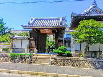 龍珠寺の山門・神門
