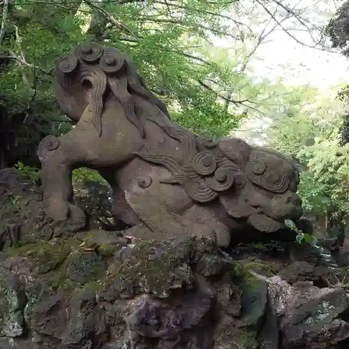 赤坂氷川神社の狛犬