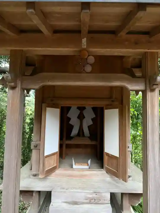住吉神社の{uncategorized: "未分類", other: "その他", undefined: "問題あり", building: "その他建物", grave: "お墓", sacred_gate: "鳥居", guardian: "狛犬", statue: "像", buddha: "仏像", history: "歴史", nature: "自然", garden: "庭園", animal: "動物", pagoda: "塔", temizu: "手水舎", mountain_gate: "山門・神門", sanctuary: "本殿・本堂", subordinate: "末社・摂社", art: "芸術", scenery: "景色", jizo: "地蔵", ema: "絵馬", goshuin: "御朱印", omikuji: "おみくじ", items: "授与品その他", amulet: "お守り", goshuincho: "御朱印帳", eats: "食事", festival: "お祭り", votive_dance: "神楽", shichigosan: "七五三参", wedding: "結婚式", experience: "体験その他", initially: "初詣", around: "周辺", anti_infection: "感染症対策"}