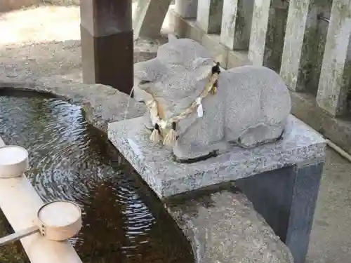 羊神社の手水舎