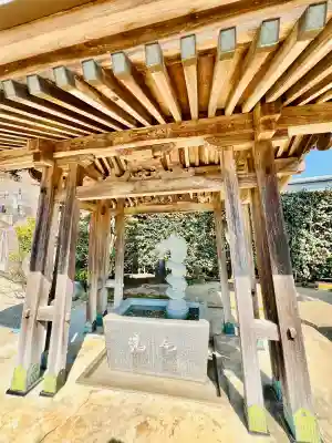 龍泉寺(龍頭不動尊)の{uncategorized: "未分類", other: "その他", undefined: "問題あり", building: "その他建物", grave: "お墓", sacred_gate: "鳥居", guardian: "狛犬", statue: "像", buddha: "仏像", history: "歴史", nature: "自然", garden: "庭園", animal: "動物", pagoda: "塔", temizu: "手水舎", mountain_gate: "山門・神門", sanctuary: "本殿・本堂", subordinate: "末社・摂社", art: "芸術", scenery: "景色", jizo: "地蔵", ema: "絵馬", goshuin: "御朱印", omikuji: "おみくじ", items: "授与品その他", amulet: "お守り", goshuincho: "御朱印帳", eats: "食事", festival: "お祭り", votive_dance: "神楽", shichigosan: "七五三参", wedding: "結婚式", experience: "体験その他", initially: "初詣", around: "周辺", anti_infection: "感染症対策"}