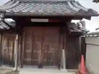 観音寺の山門・神門
