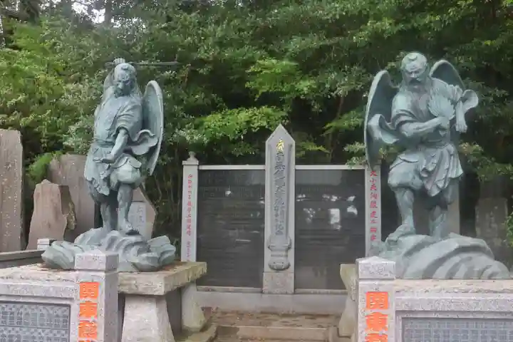 高尾山薬王院の像