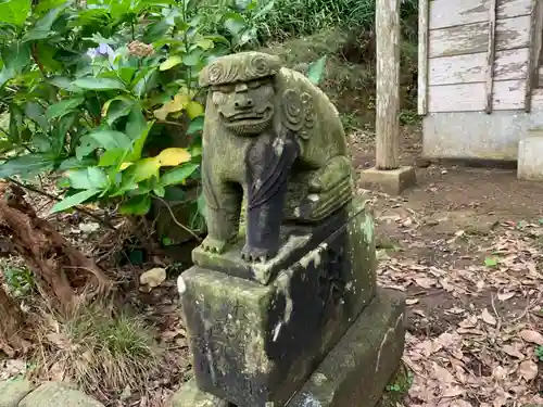 月夜見神社の狛犬