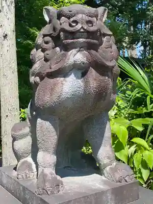 許波多神社（五ケ庄鎮座）の狛犬