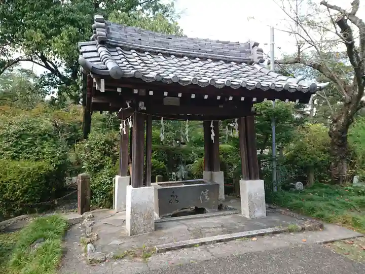 籠守勝手神社(木曽川町黒田)の手水舎