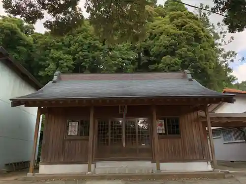 諏訪神社の本殿・本堂