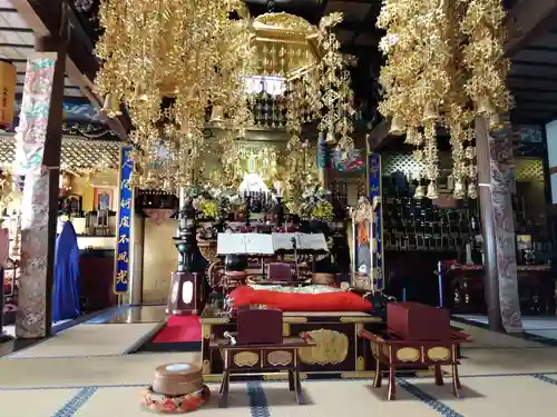 法華寺の本殿・本堂