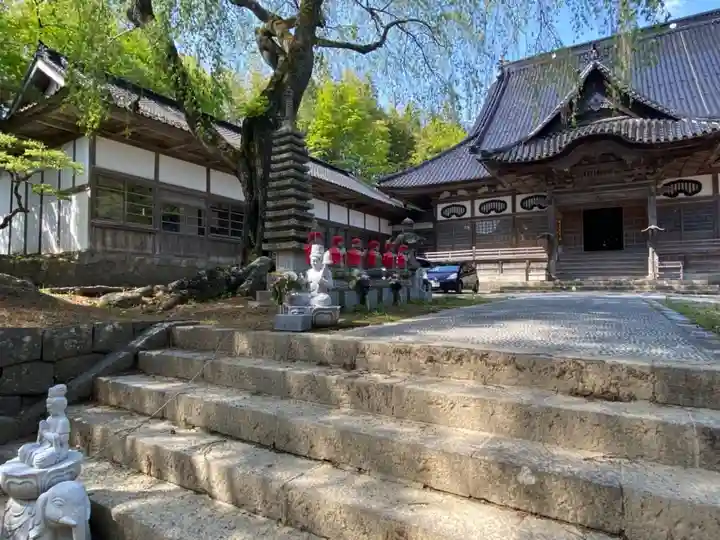 洞雲寺の本殿・本堂