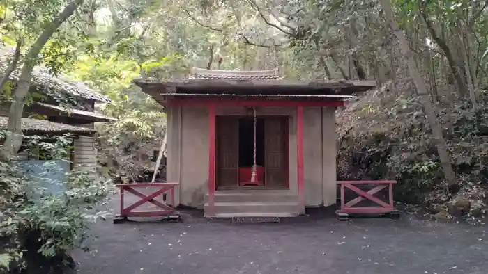 腹五社神社の本殿