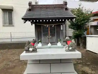 西森稲荷大明神の{uncategorized: "未分類", other: "その他", undefined: "問題あり", building: "その他建物", grave: "お墓", sacred_gate: "鳥居", guardian: "狛犬", statue: "像", buddha: "仏像", history: "歴史", nature: "自然", garden: "庭園", animal: "動物", pagoda: "塔", temizu: "手水舎", mountain_gate: "山門・神門", sanctuary: "本殿・本堂", subordinate: "末社・摂社", art: "芸術", scenery: "景色", jizo: "地蔵", ema: "絵馬", goshuin: "御朱印", omikuji: "おみくじ", items: "授与品その他", amulet: "お守り", goshuincho: "御朱印帳", eats: "食事", festival: "お祭り", votive_dance: "神楽", shichigosan: "七五三参", wedding: "結婚式", experience: "体験その他", initially: "初詣", around: "周辺", anti_infection: "感染症対策"}