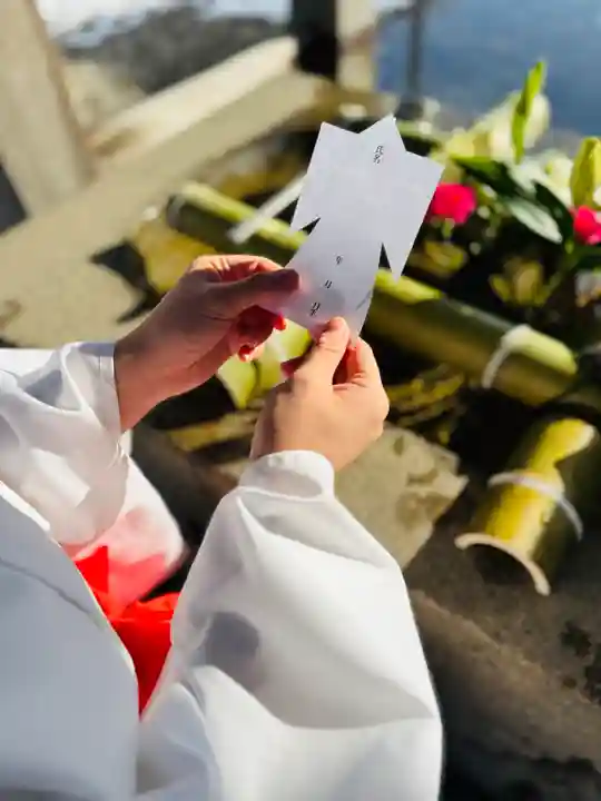 守りの神 藤基神社(新潟県)