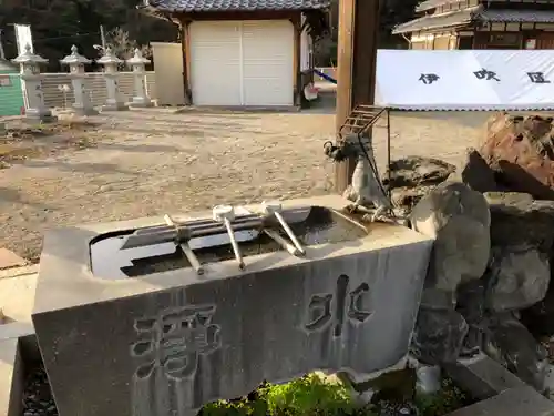 伊夫岐神社の手水舎
