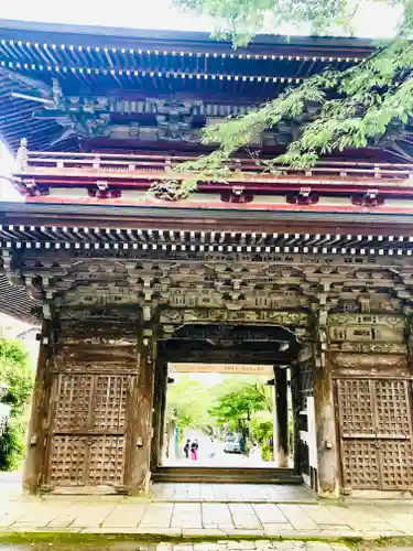 華厳寺の山門