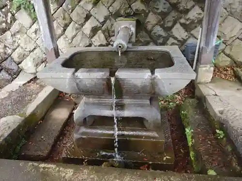 矢彦神社の手水舎