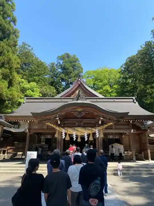 白山比咩神社の{uncategorized: "未分類", other: "その他", undefined: "問題あり", building: "その他建物", grave: "お墓", sacred_gate: "鳥居", guardian: "狛犬", statue: "像", buddha: "仏像", history: "歴史", nature: "自然", garden: "庭園", animal: "動物", pagoda: "塔", temizu: "手水舎", mountain_gate: "山門・神門", sanctuary: "本殿・本堂", subordinate: "末社・摂社", art: "芸術", scenery: "景色", jizo: "地蔵", ema: "絵馬", goshuin: "御朱印", omikuji: "おみくじ", items: "授与品その他", amulet: "お守り", goshuincho: "御朱印帳", eats: "食事", festival: "お祭り", votive_dance: "神楽", shichigosan: "七五三参", wedding: "結婚式", experience: "体験その他", initially: "初詣", around: "周辺", anti_infection: "感染症対策"}