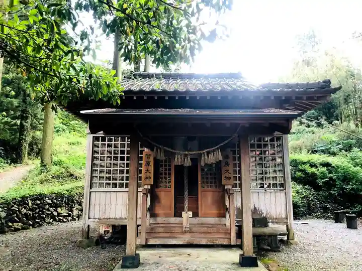 漆島天神の本殿・本堂