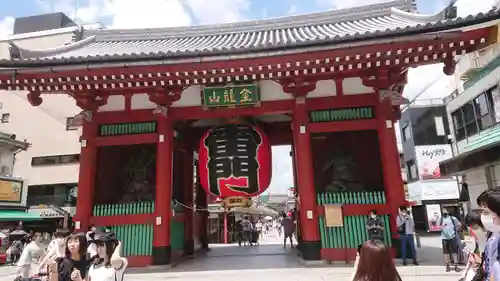 浅草寺の山門・神門