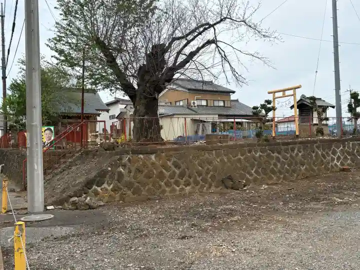 琴平神社の{uncategorized: "未分類", other: "その他", undefined: "問題あり", building: "その他建物", grave: "お墓", sacred_gate: "鳥居", guardian: "狛犬", statue: "像", buddha: "仏像", history: "歴史", nature: "自然", garden: "庭園", animal: "動物", pagoda: "塔", temizu: "手水舎", mountain_gate: "山門・神門", sanctuary: "本殿・本堂", subordinate: "末社・摂社", art: "芸術", scenery: "景色", jizo: "地蔵", ema: "絵馬", goshuin: "御朱印", omikuji: "おみくじ", items: "授与品その他", amulet: "お守り", goshuincho: "御朱印帳", eats: "食事", festival: "お祭り", votive_dance: "神楽", shichigosan: "七五三参", wedding: "結婚式", experience: "体験その他", initially: "初詣", around: "周辺", anti_infection: "感染症対策"}