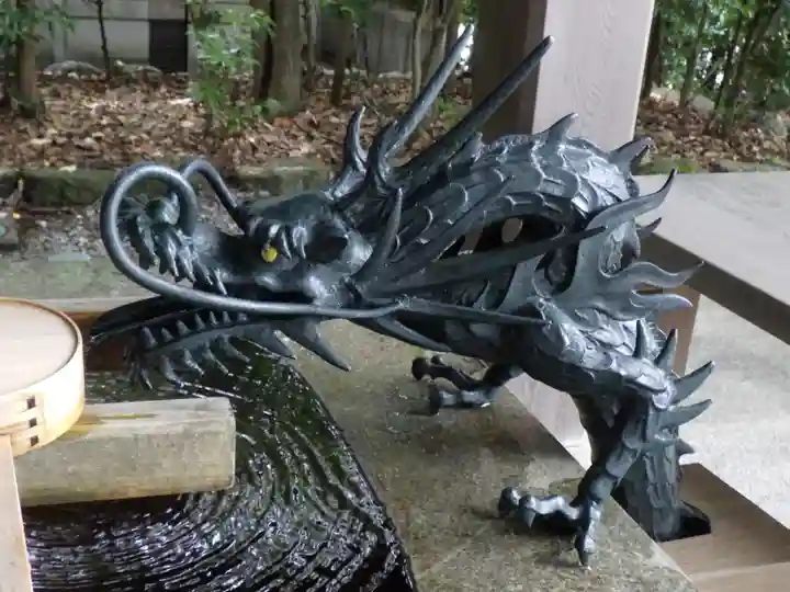 氷上姉子神社(熱田神宮摂社)の手水舎