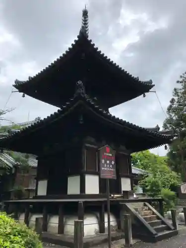 吉田寺の塔