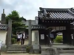 南僧坊の建物その他