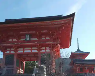 清水寺の山門・神門