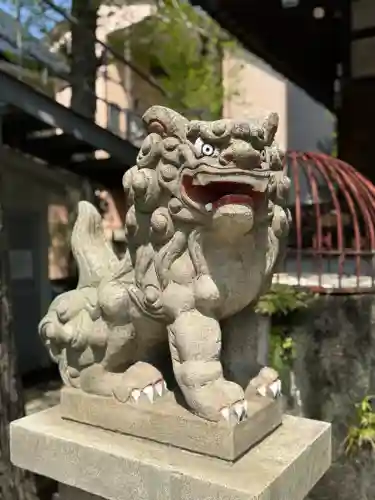 治兵衛稲荷神社の{uncategorized: "未分類", other: "その他", undefined: "問題あり", building: "その他建物", grave: "お墓", sacred_gate: "鳥居", guardian: "狛犬", statue: "像", buddha: "仏像", history: "歴史", nature: "自然", garden: "庭園", animal: "動物", pagoda: "塔", temizu: "手水舎", mountain_gate: "山門・神門", sanctuary: "本殿・本堂", subordinate: "末社・摂社", art: "芸術", scenery: "景色", jizo: "地蔵", ema: "絵馬", goshuin: "御朱印", omikuji: "おみくじ", items: "授与品その他", amulet: "お守り", goshuincho: "御朱印帳", eats: "食事", festival: "お祭り", votive_dance: "神楽", shichigosan: "七五三参", wedding: "結婚式", experience: "体験その他", initially: "初詣", around: "周辺", anti_infection: "感染症対策"}