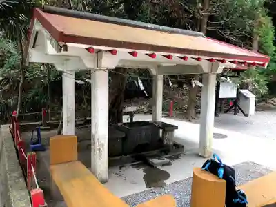 御崎神社の手水舎