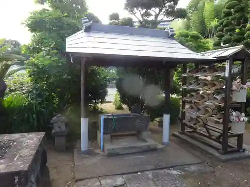 長泉寺の手水舎