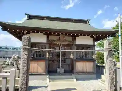 出新田岡神社の本殿