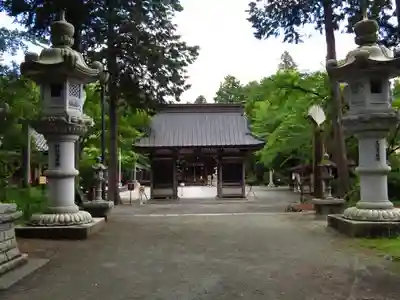 冨士御室浅間神社の山門・神門